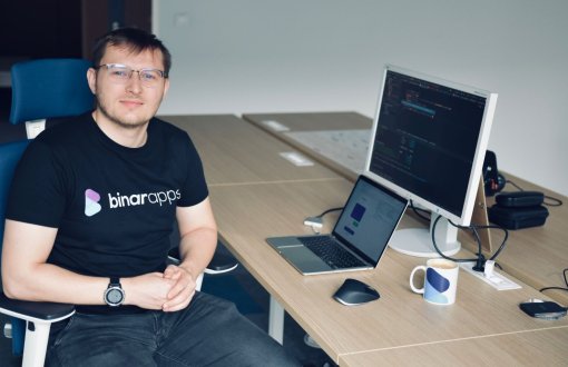 Zdjęcie portretowe: Konrad Klimczak