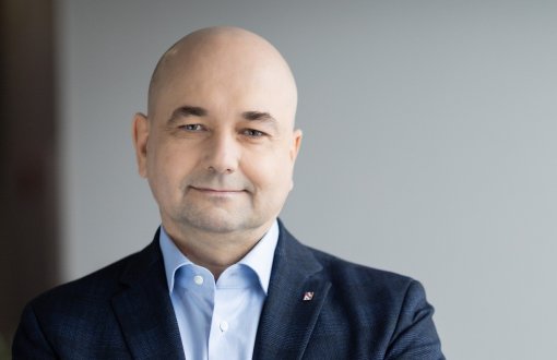 Zdjęcie portretowe: prof. Krzysztof Jóźwiak