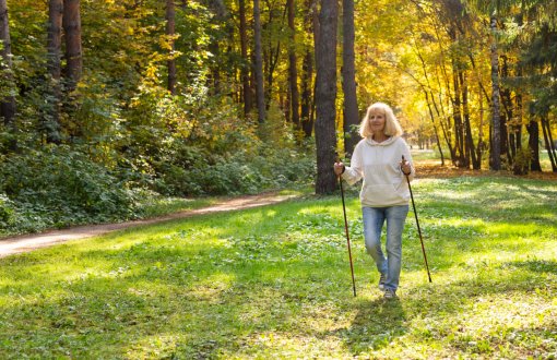 Zdjęcie poglądowe: nordic walking